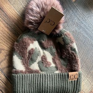 NWT CAMO CC BEANIE